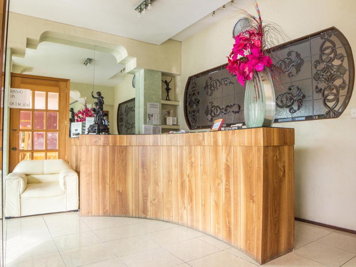 بويبلا Capital O Hotel Villa Monini المظهر الخارجي الصورة